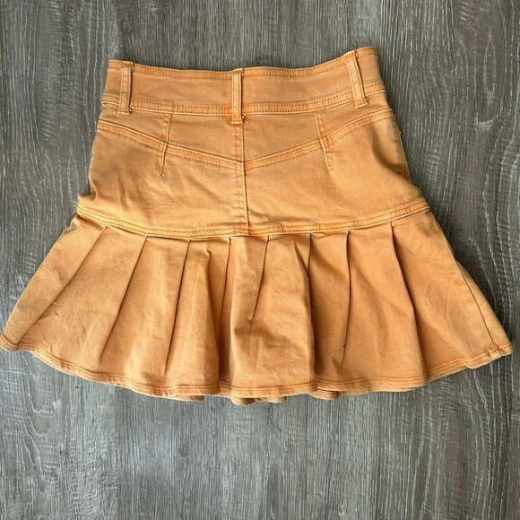 Orange Pleated Women's Skirt - Picture 2 of 3
